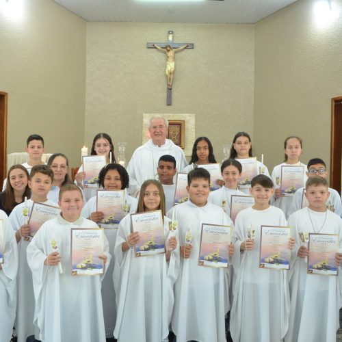 Primeira Eucaristia Capela Santa Mônica